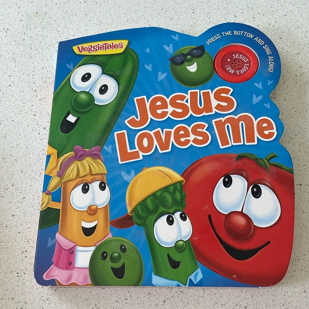 Veggie Tales Jesus Loves me